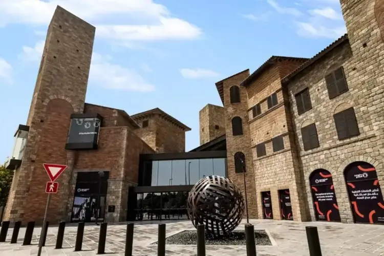  ما هو أوت لت دبي مول