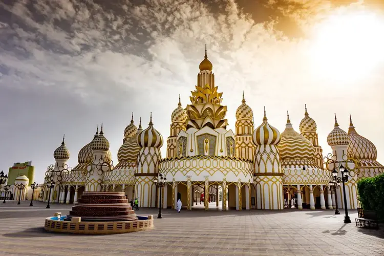 القرية العالمية في دبي