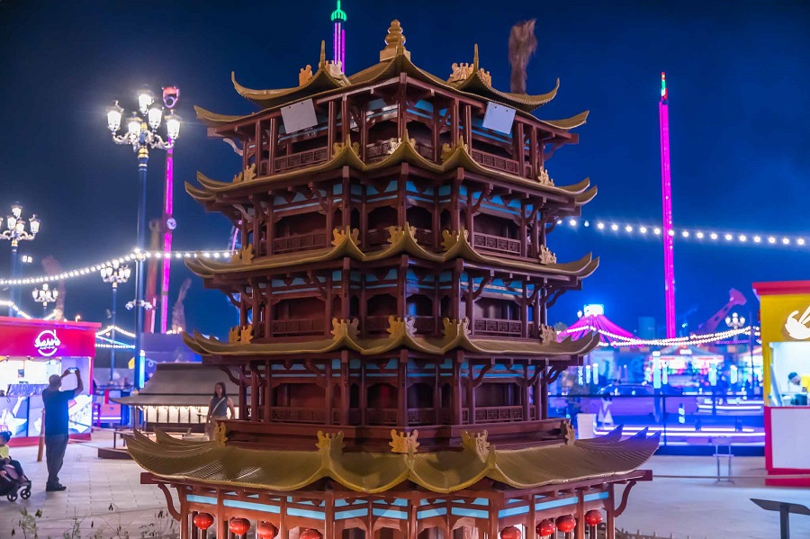 ميني وورلد في القرية العالمية في دبي