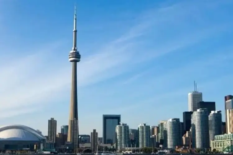 برج سي إن اطول برج في العالم