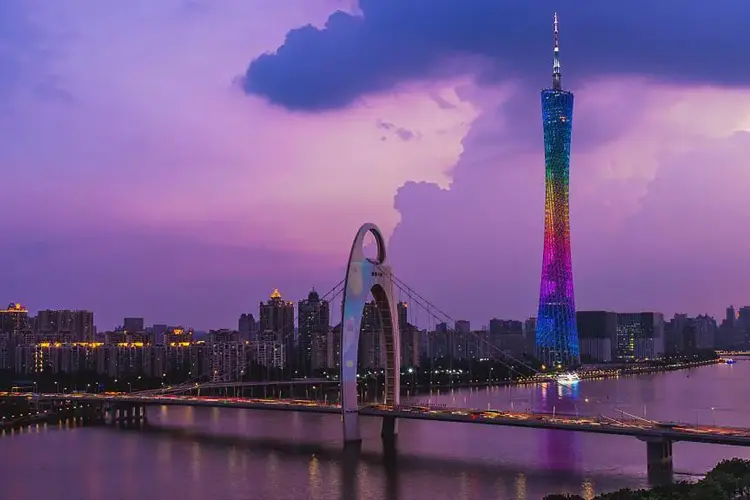 برج كانتون اطول برج في العالم