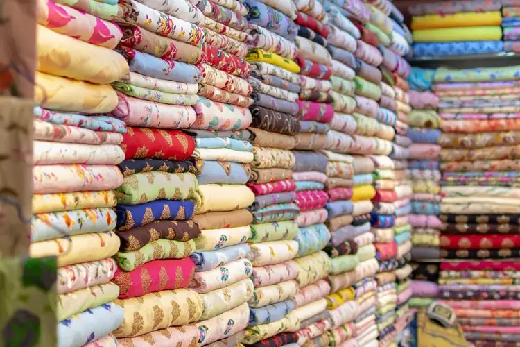 تاريخ سوق الجملة للأقمشة في دبي