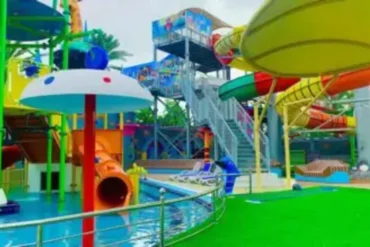 حدائق مائية في دبي