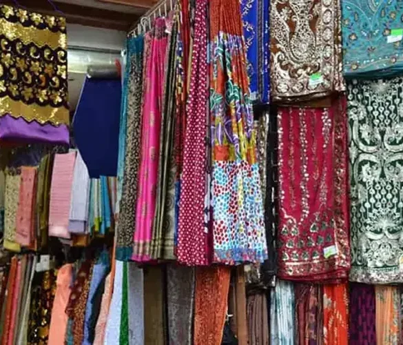 سوق الجملة للأقمشة في دبي