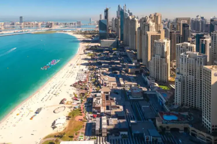 أفضل شواطئ دبي لعام 2024 2 شاطئ جي بي ار أفضل شواطئ دبي