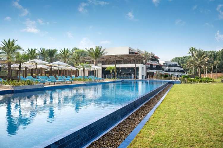 فندق جيه ايه بيتش