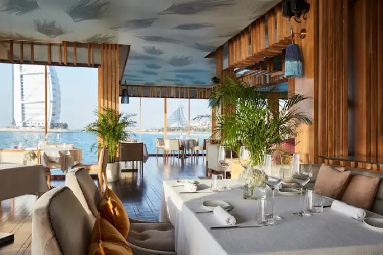 أفضل مطاعم في دبي: تناول العشاء في 11 من المطاعم الفاخرة في دبي 4 أفضل مطاعم في دبي: تناول العشاء في 11 من المطاعم الفاخرة في دبي