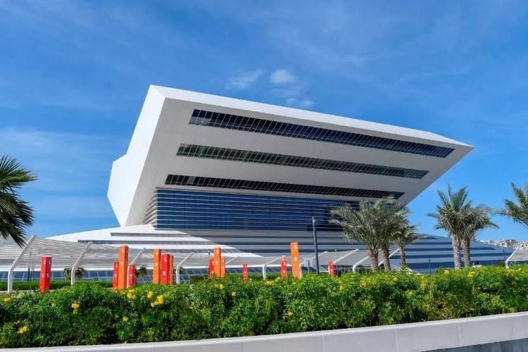 أين تقع مكتبة محمد بن راشد