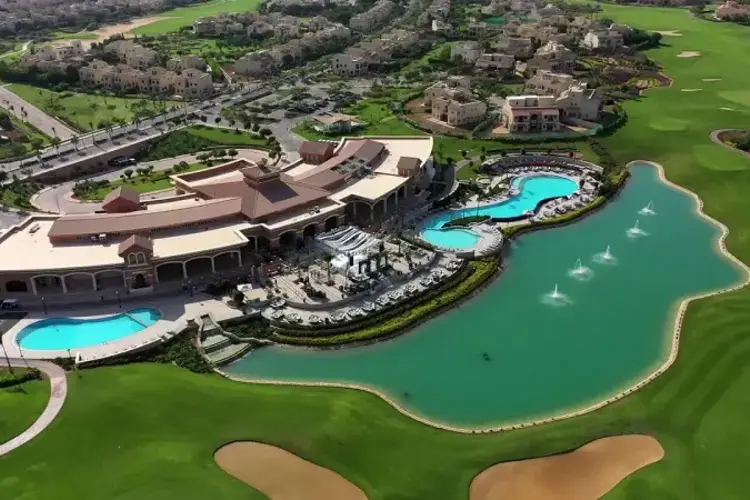 ملعب الجولف في وافي مول