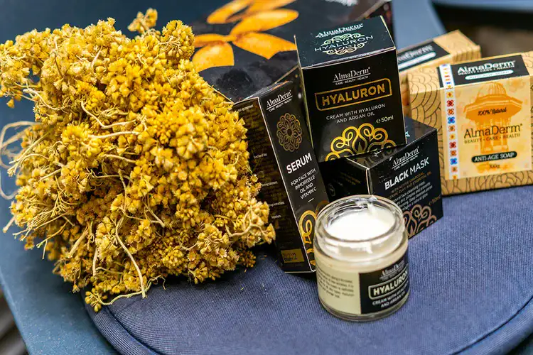 التسوق في القريه العالميه