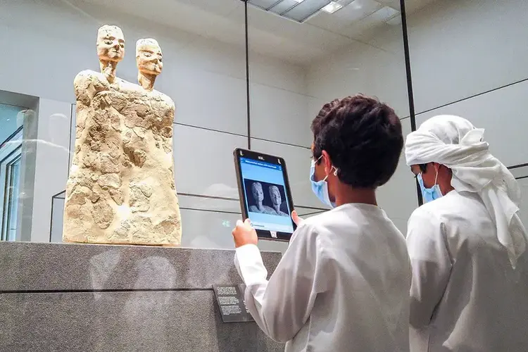 تكنولوجيا التفاعل والتعلم في متحف الشندغة