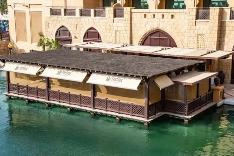 مواعيد العمل داخل سوق مدينة جميرا