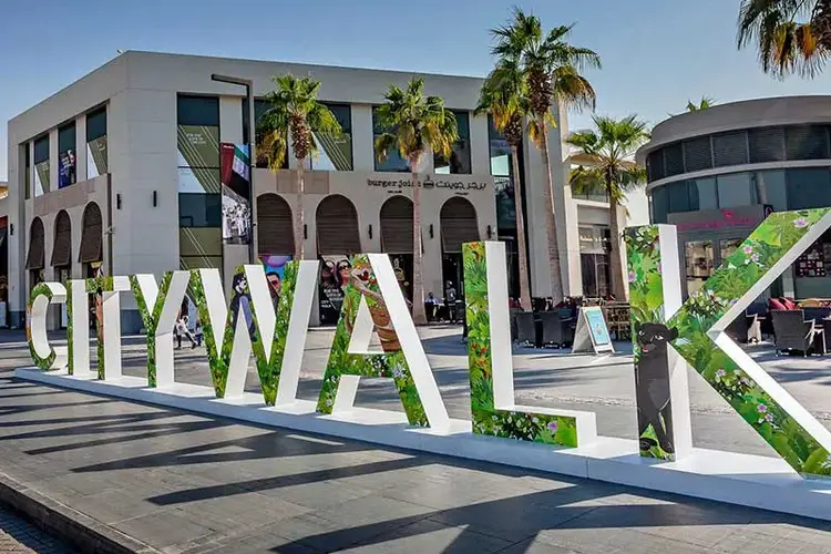 محلات تجارية في منطقة سيتي ووك دبي