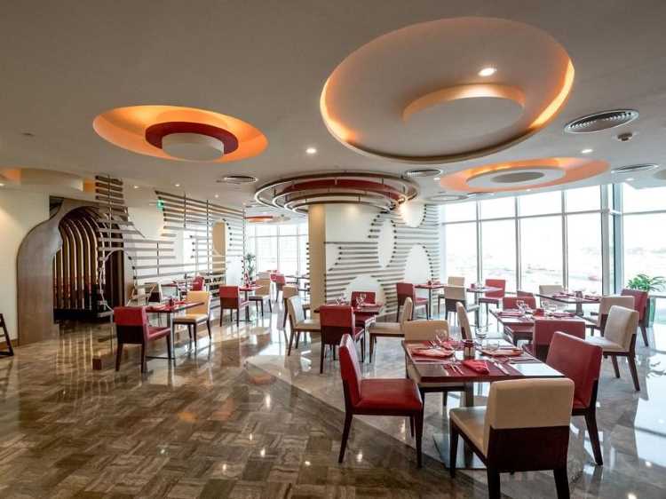 مطعم ريد دياموند