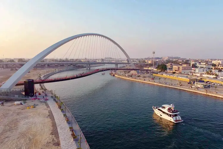 موقع قناة دبي المائية