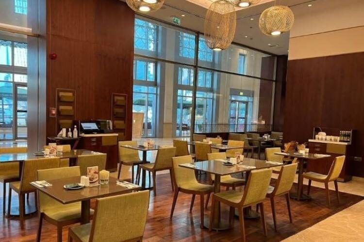 كافيه بتيل افضل مقاهي مارينا دبي