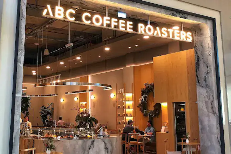 افضل كافيهات دبي هيلز مول 2 افضل كافيهات دبي هيلز إيه بي سي كوفي روسترز مول