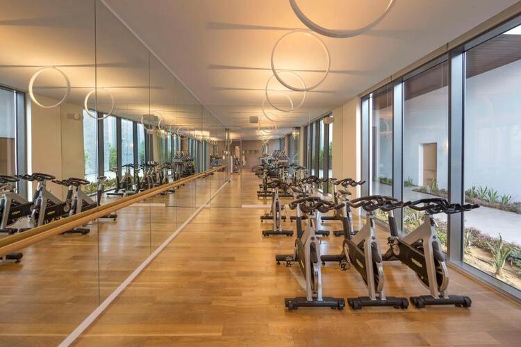 النادي الصحي في منتجع نيكي بيتش دبي