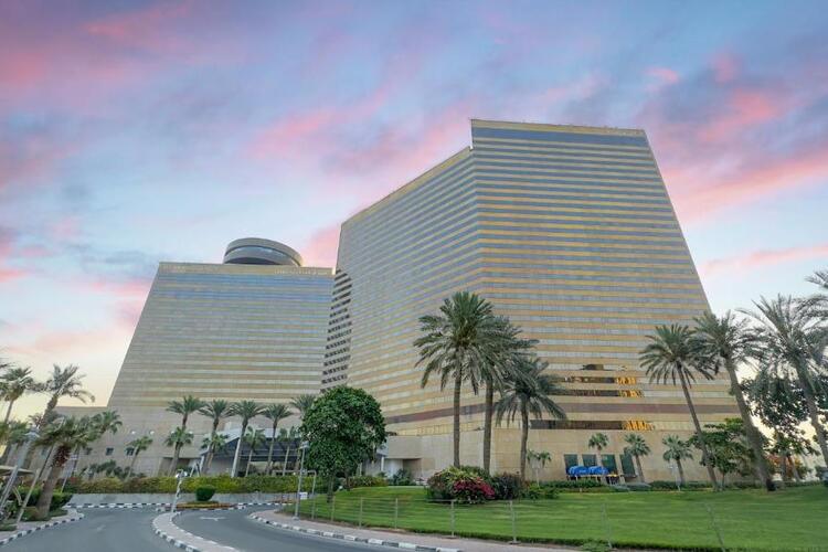 فندق حياة ريجنسي في دبي