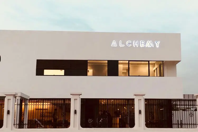 كافيه قهوة الخيمياء: افضل كوفي في دبي جميرا