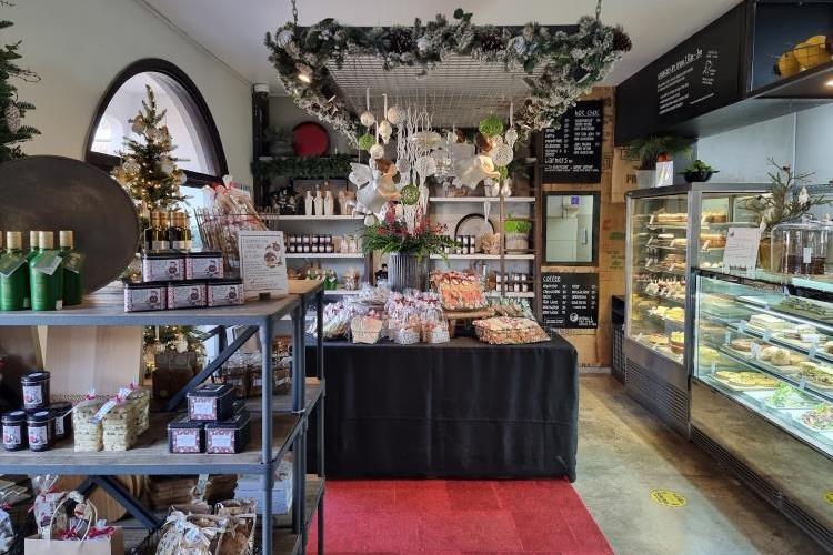 مقهى ذا لايم تري اهم كافيهات دبي