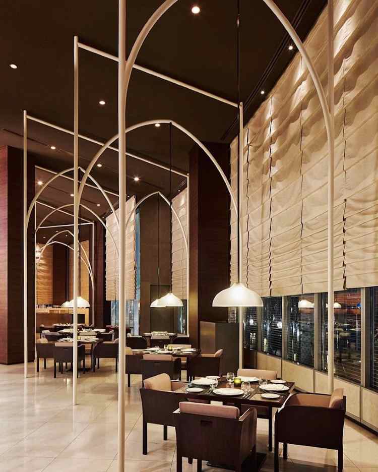 دليل شامل و معلومات عن الغرف الفاخرة في فندق ارماني دبي 8 فندق ارماني - تجربة الطعام