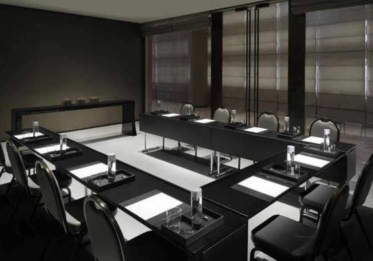 دليل شامل و معلومات عن الغرف الفاخرة في فندق ارماني دبي 14 فندق ارماني قاعات الاجتماعات