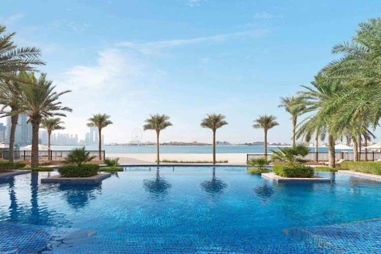 فنادق بحدائق مائية في دبي فندق فيرمونت النخلة