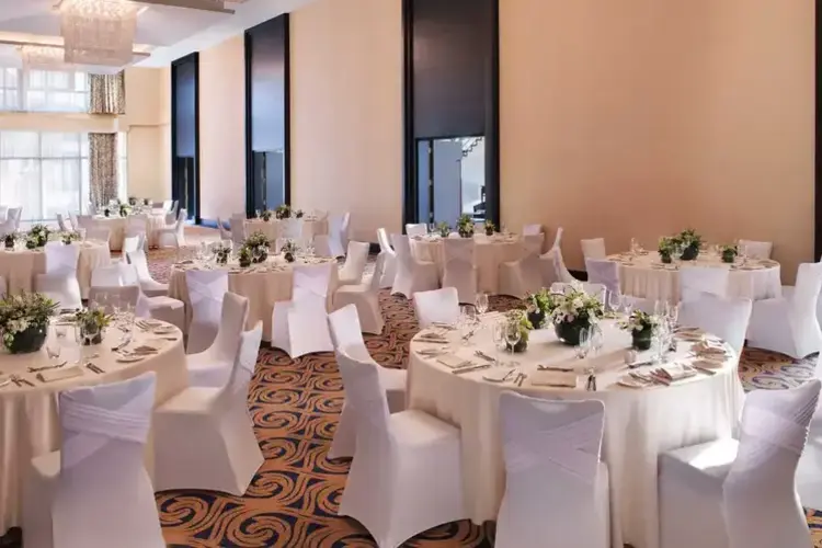 قاعات الزفاف في منتجع انانتارا النخلة