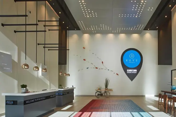 قاعات رجال الأعمال روف داون تاون دبي