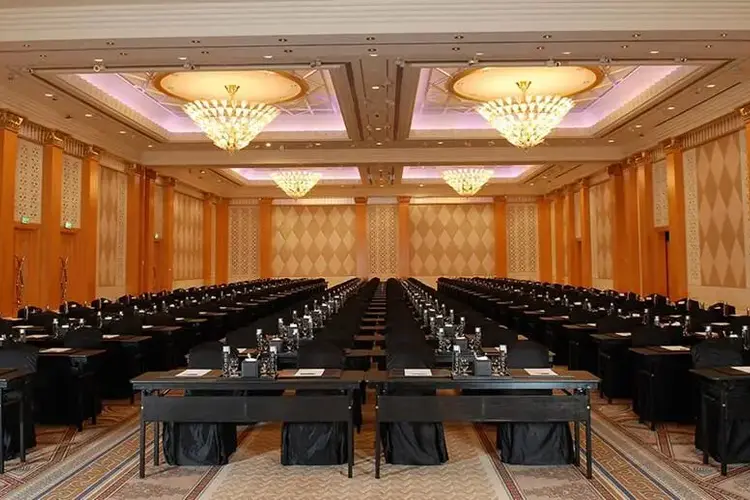 قاعات رجال الأعمال فندق جراند حياة دبي