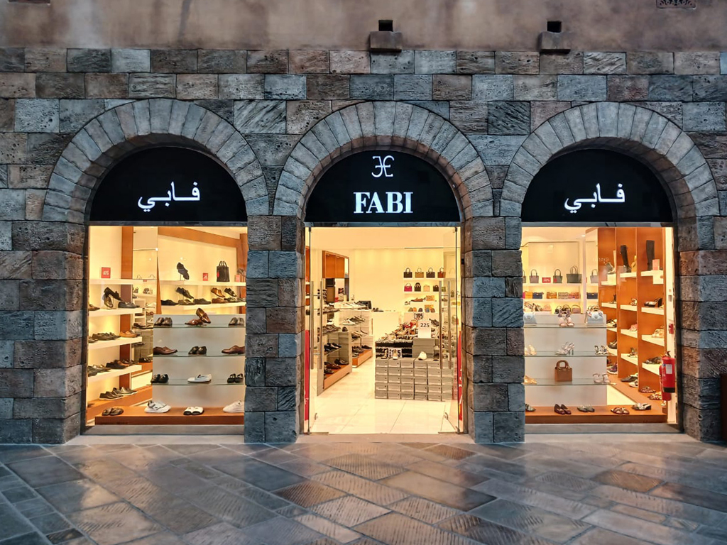 محلات أحذية في ذا أوتلت فيليدج