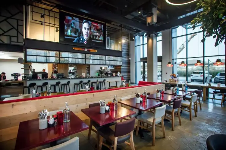 مطاعم فندق روف داون تاون دبي