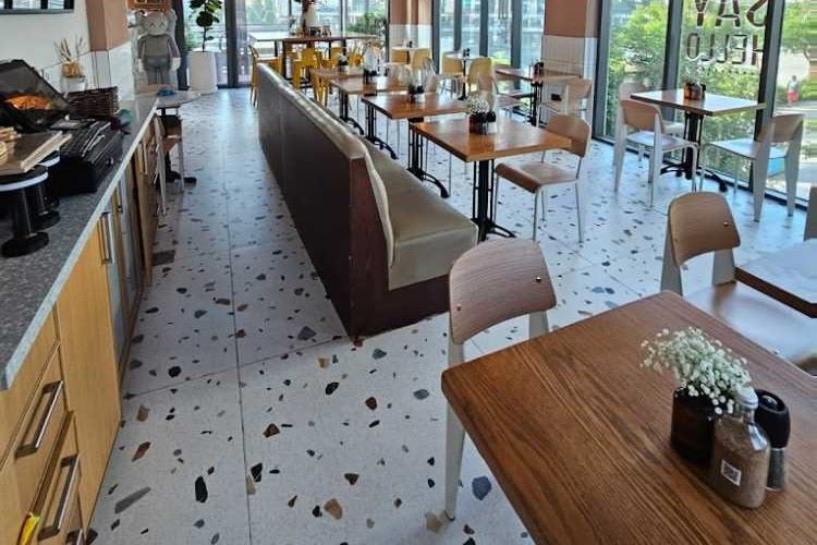 مقهي فريندز أفنيو أفضل مقهى مناسب للتصوير في دبي