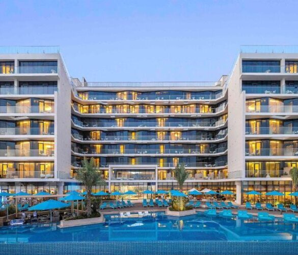 منتجع ذا ريتريت جزيرة النخلة دبي