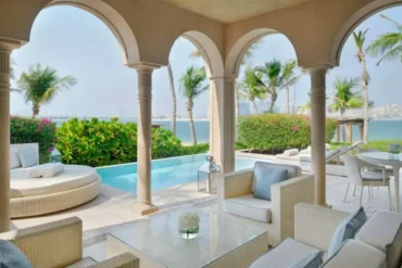 منتجع ون آند أونلي