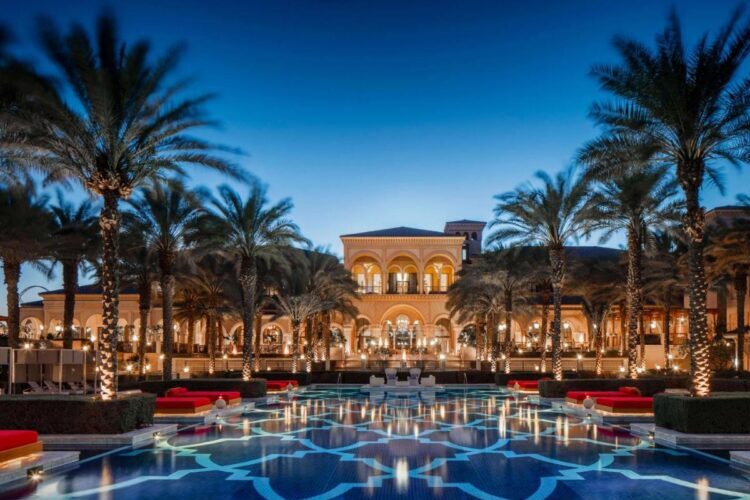 نبذة عن منتجع ون آند أونلي جزيرة النخلة