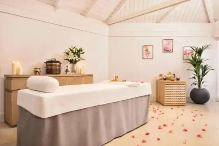 السبا في فندق حصن حتا