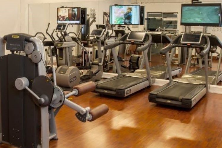 نادي اللياقة في فندق الميدان دبي
