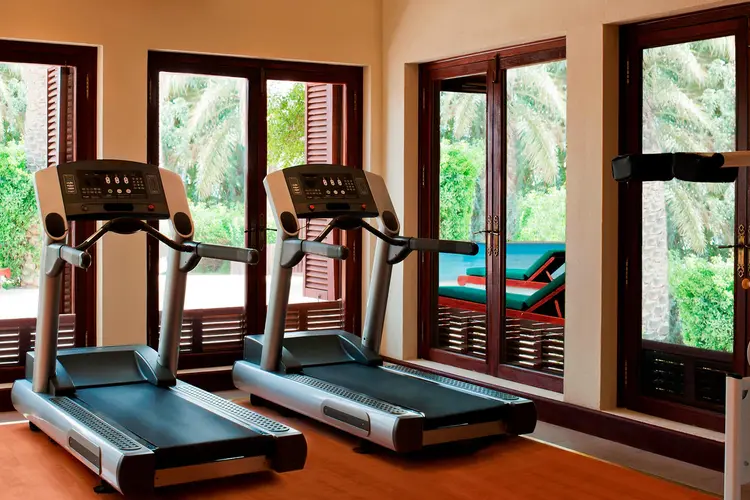 منتجع المها الصحراوي 10 النادي الصحي في منتجع المها الصحراوي