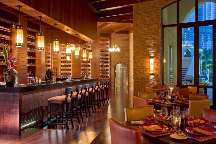 خيارات الطعام والمشروبات فى فندق بالاس وسط المدينة دبي