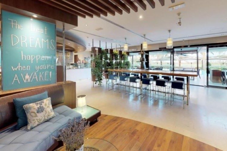 خيارات الطعام في منتجع ميليا ديزرت