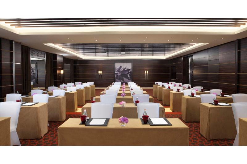 قاعات الاجتماعات في فندق رافلز دبي 