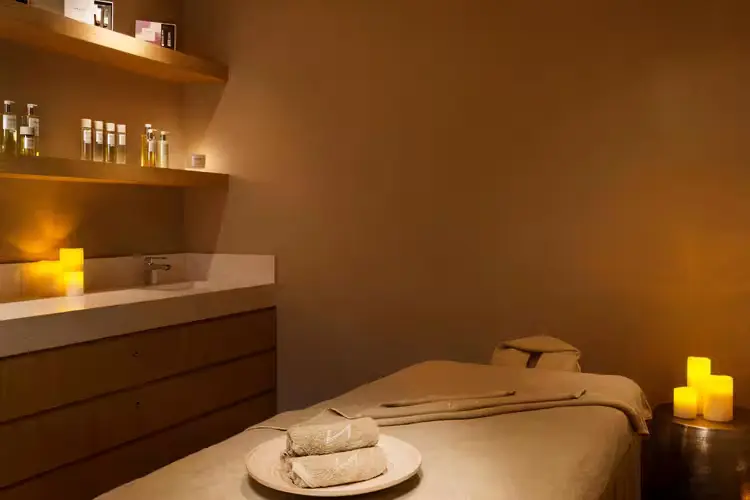 سبا فندق لافيل سيتي ووك دبي