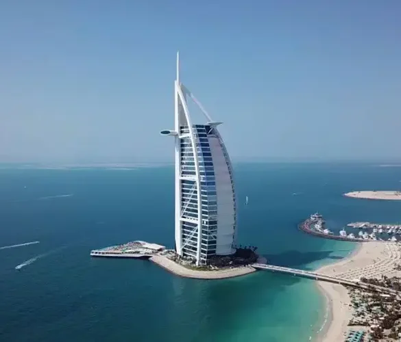 فنادق دبي على البحر