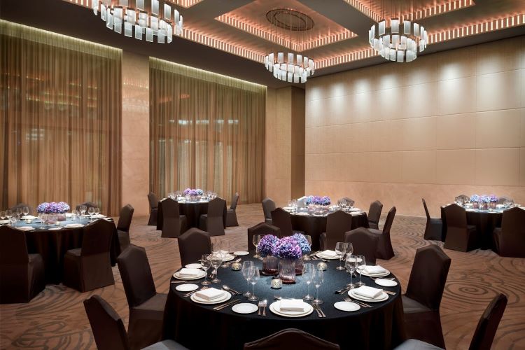 فندق العنوان دبي مول: إقامة فندقية لا مثيل لها 14 قاعات الزفاف فندق العنوان