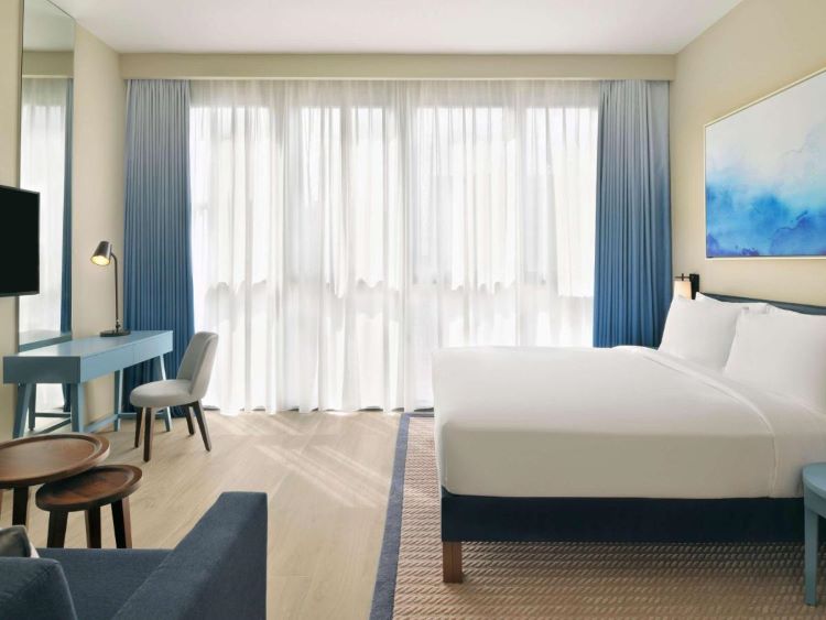 الغرف والأجنحة في فندق جراند ميركيور دبي