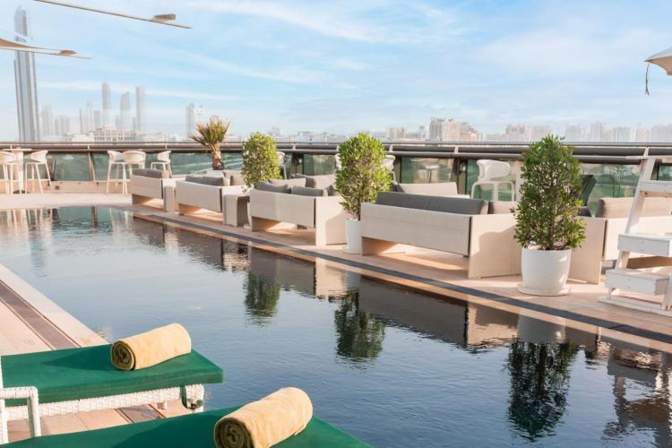 فندق جميرا الخور دبي: إطلالات ساحرة على خور دبي 8 سبا فندق جميرا الخور دبي