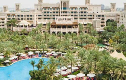 فندق جميرا القصر دبي: تجربة إقامة فاخرة 2 فندق جميرا القصر دبي