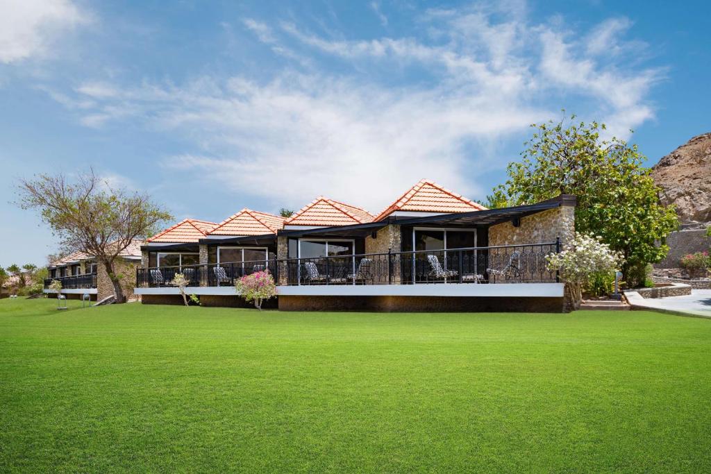 فندق حصن حتا